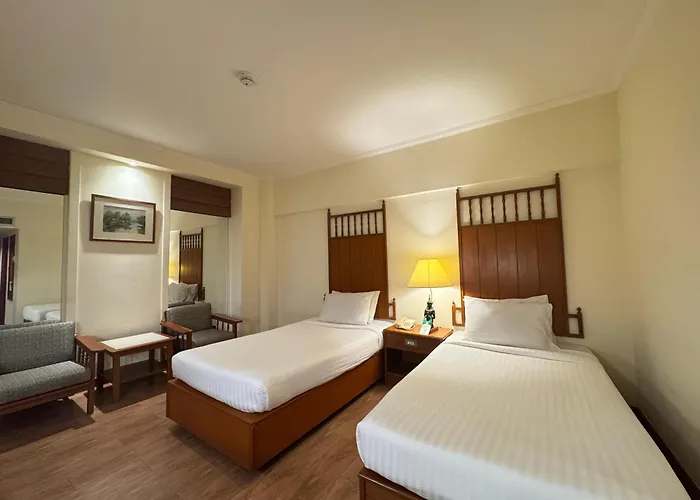 Palace 5*