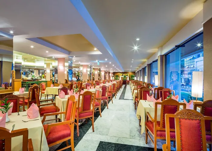 Palace Hotel 5*